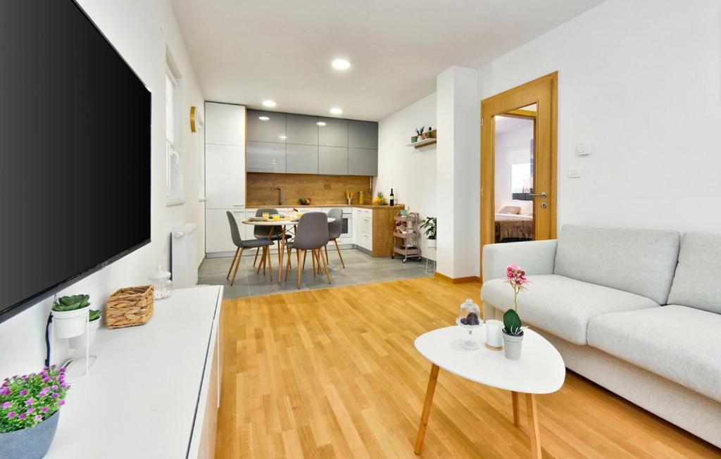 Kalimero Apartman A1 Križevci 外观 照片